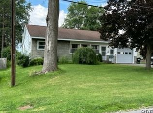 124 Kendall Dr W, East Syracuse, NY 13057