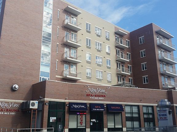 2nd image of 149-06 Northern Blvd #306
