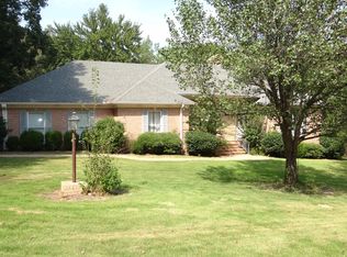 1005 Creekwood Dr, Corinth, MS 38834