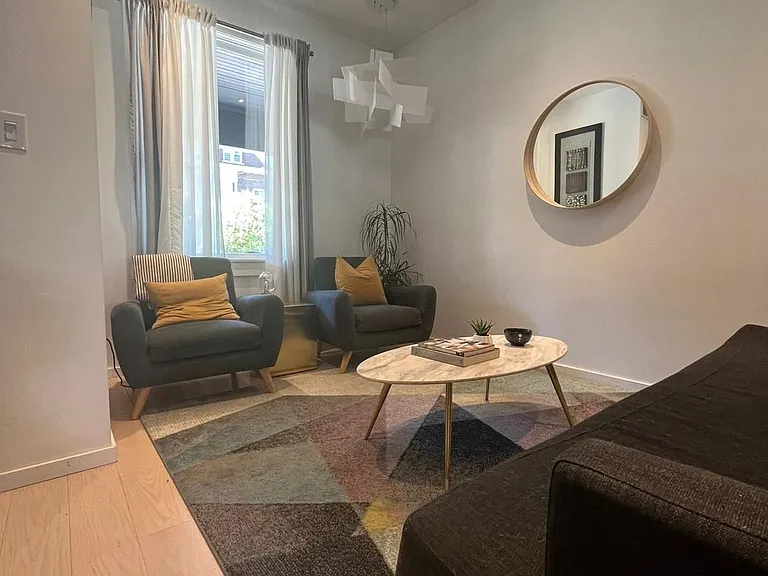 109 Simpson Ave — Photo 13