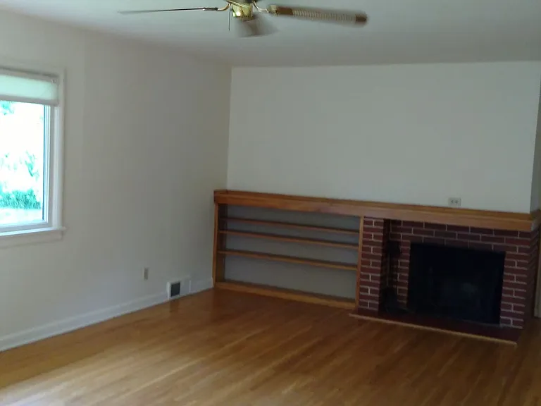930 S Midvale Blvd — Photo 10