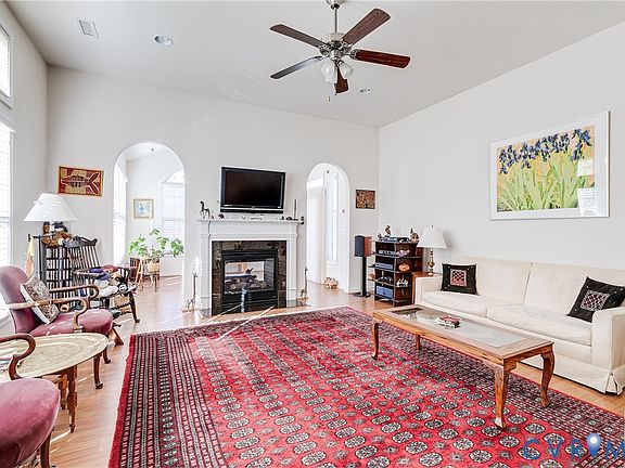 5th image of 911 Morattico Cir