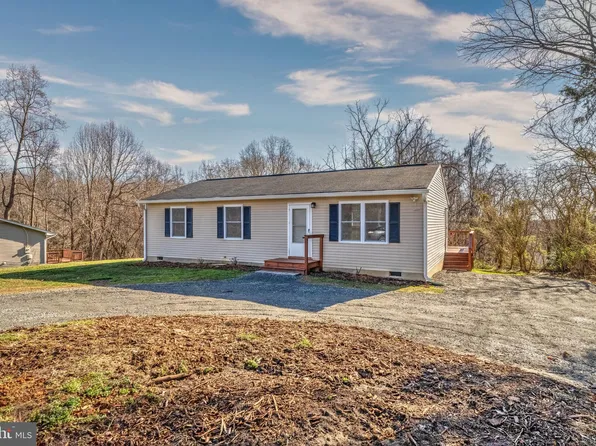498 Belle Plains Rd, Fredericksburg, VA 22405