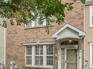 315 Springbrook Trl S, Oswego, IL 60543