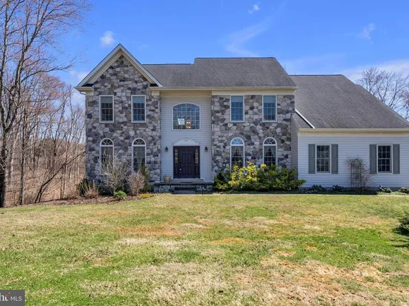 105 Bellfield Ct, Hockessin, DE 19707