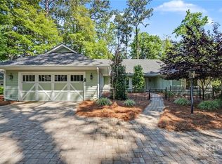 2 Brooks Ln, Savannah, GA 31411