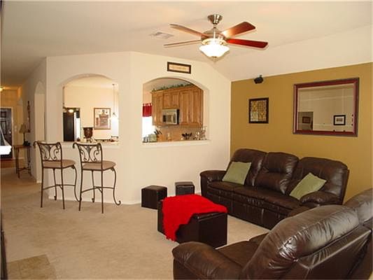 2nd image of 4919 Lake Gladewater Ct