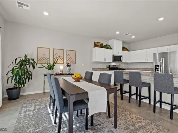 3747 Berenices Ave, North Las Vegas, NV 89084