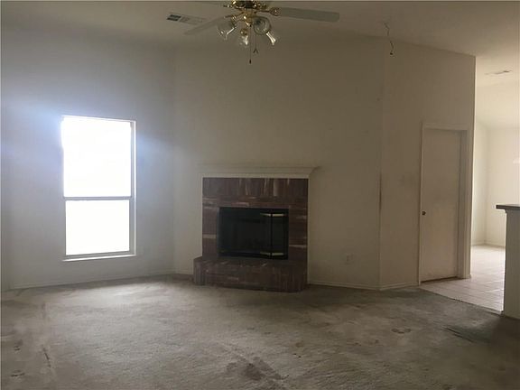 3rd image of 1546 Kensington Pl