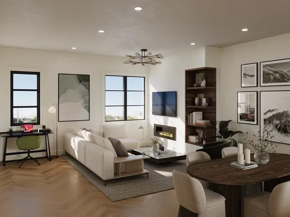 2 Murphy Ct, Newton, MA 02458