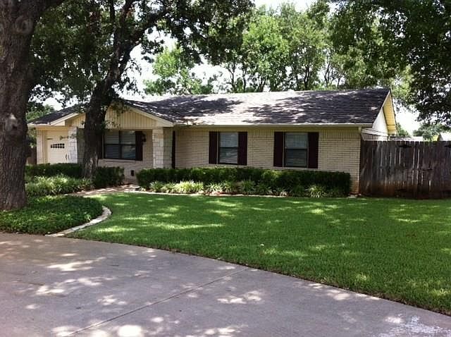 1st image of 204 Tryall Dr