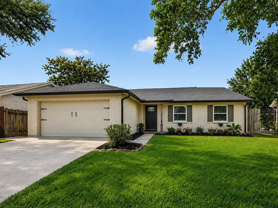 24014 Nomini Hall Ln