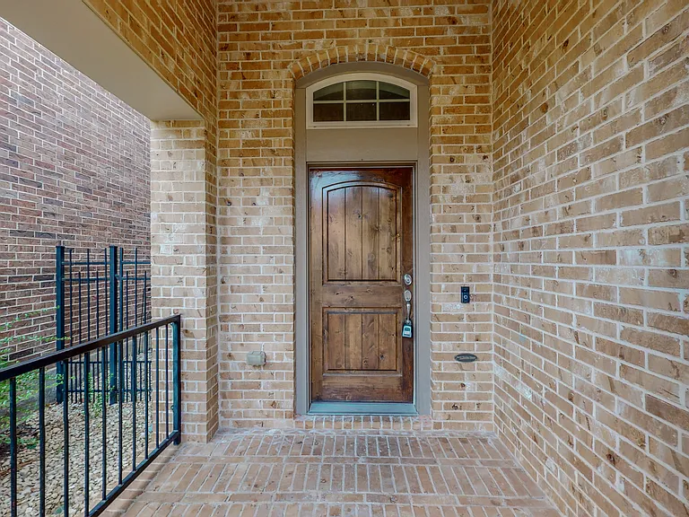 123 Palacio St — Photo 4