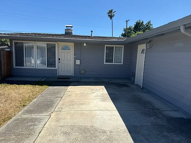3 bed, 1108 sqft, $6,000 — Photo 2