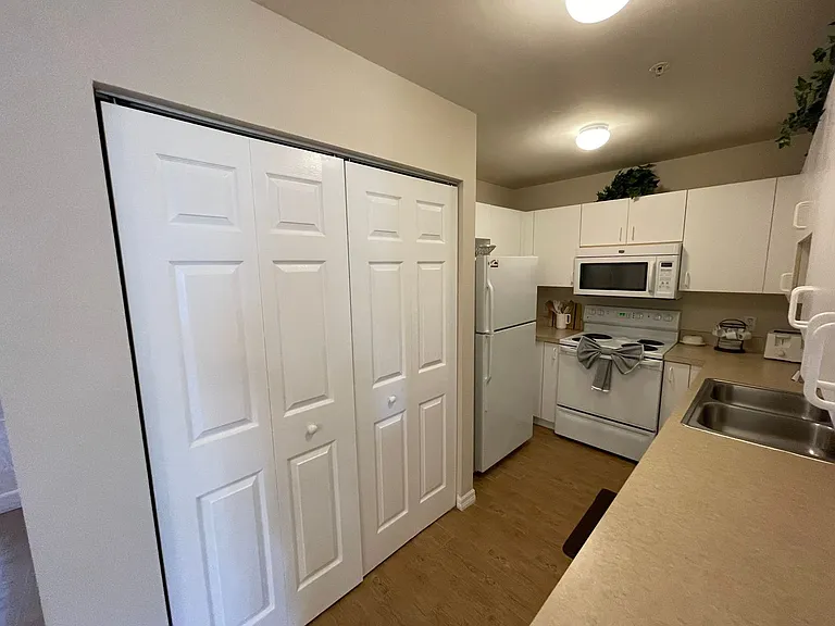 519 Roma Ct #2103 — Photo 10