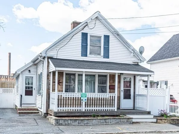 516 Lakeview Ave, Lowell, MA 01850