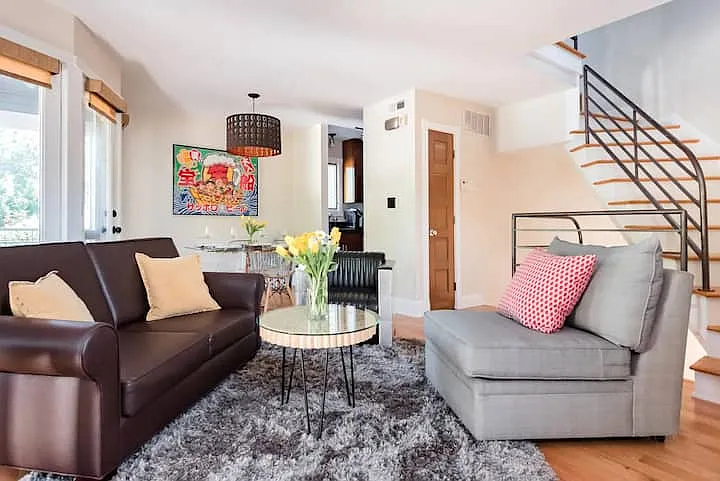 2 bed, 947 sqft, $3,100 — Photo 2