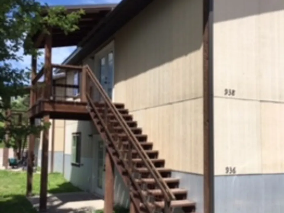 936 Saint Joe Ave