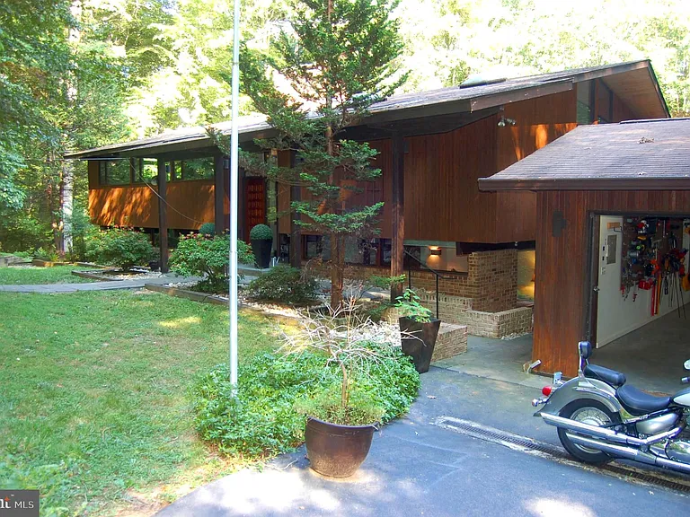 9728 Swift Creek Ct — Photo 9