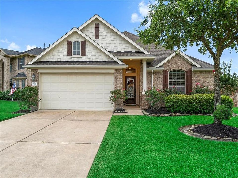 1st image of 15602 Bluff Park Ct
