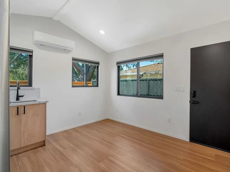 20255 Glasgow Dr — Photo 5