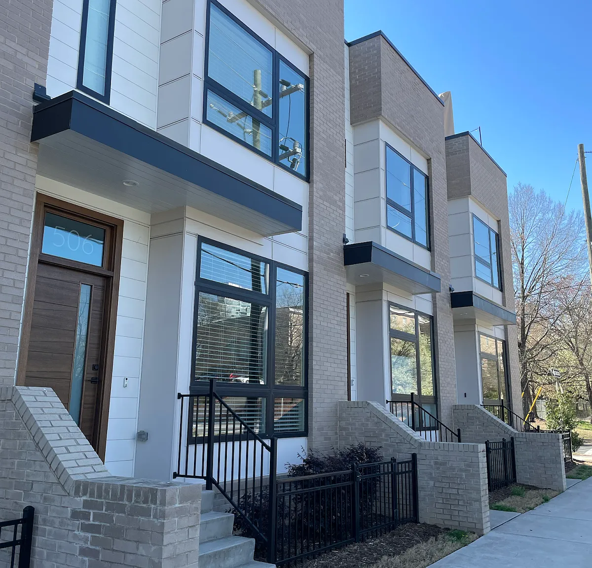 2 bed, 2.5 bath, 1576 sqft, $3,700 — Photo 1