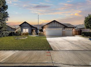 11101 Laramie Peak Dr, Bakersfield, CA 93311