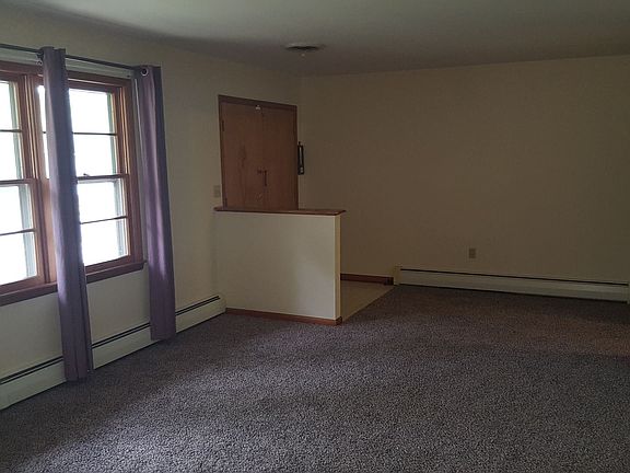 3rd image of 1806 Parklawn Dr
