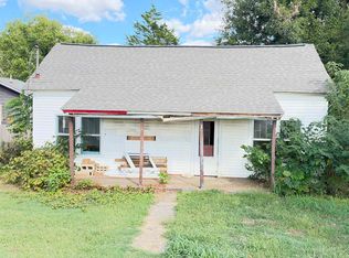 338 Thompson St, Florence, AL 35630