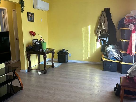 2nd image of 1440 Dubert Ln #4