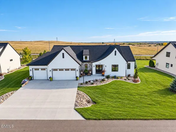 3505 Palmer Pl, Bismarck, ND 58503