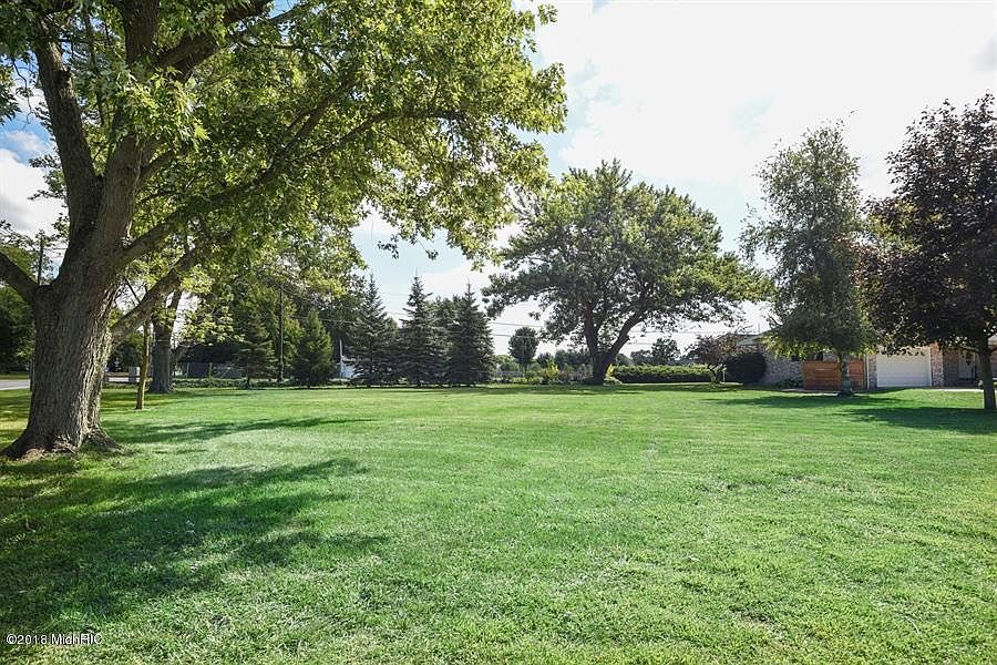 1st image of 5713 Ponderosa Dr