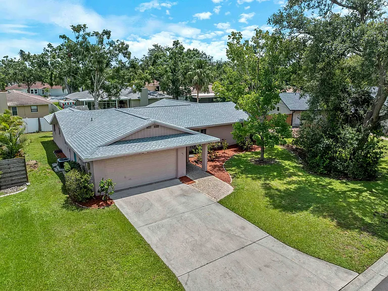 8429 Cypress Lake Cir — Photo 12