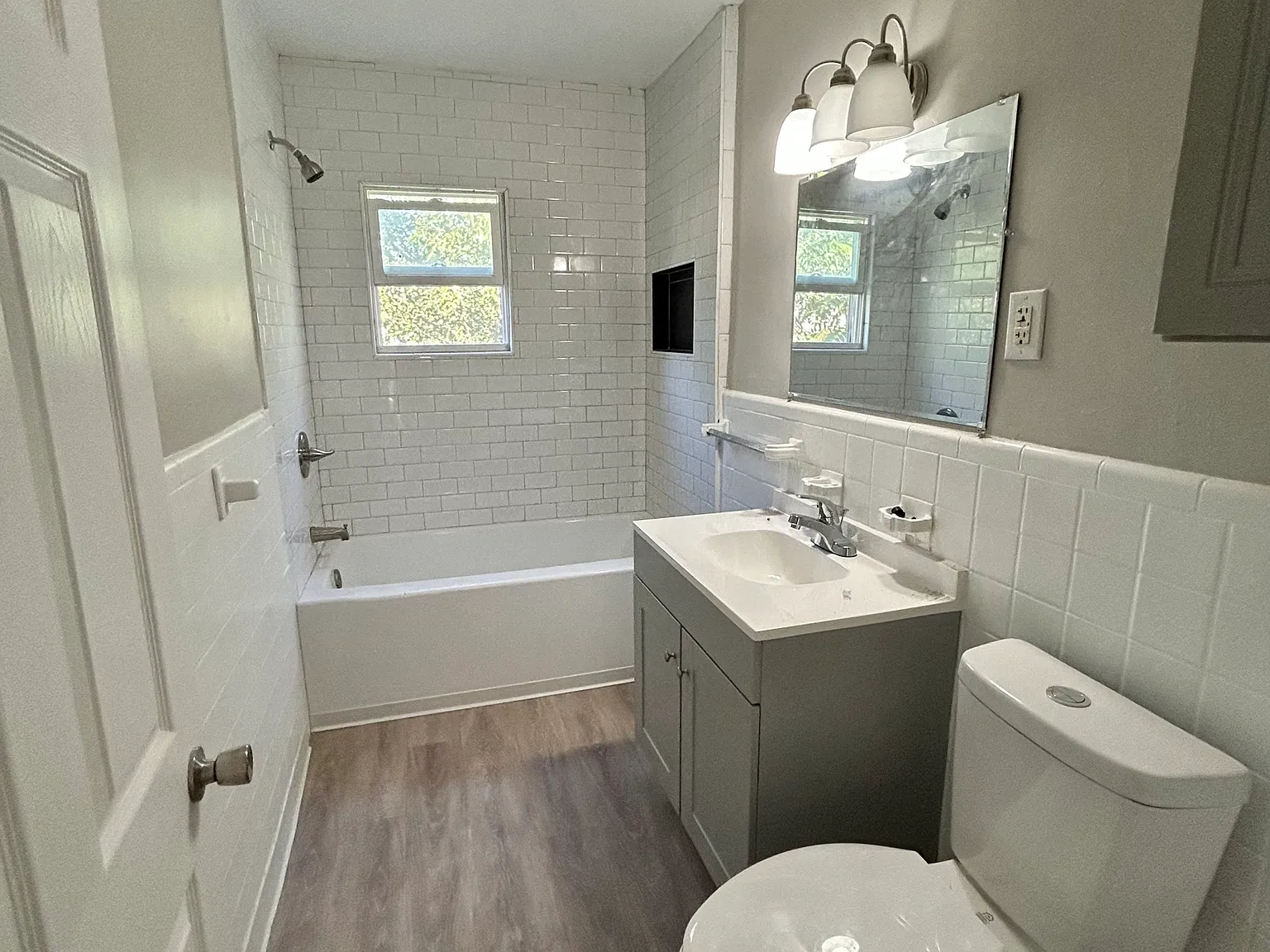 853 Dayton St SW — Photo 3