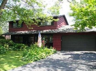 4005 Bel Harbor Dr, Liverpool, NY 13090