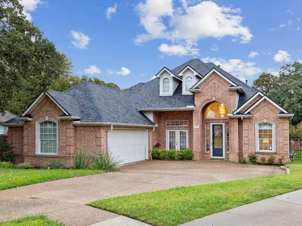 2905 Timber Gardens Ct, Arlington, TX 76016