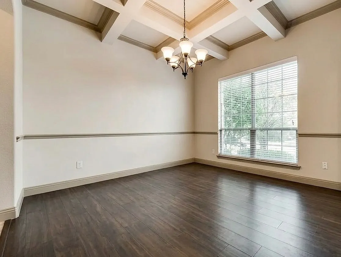 4 bed, 2171 sqft, $2,350 — Photo 3