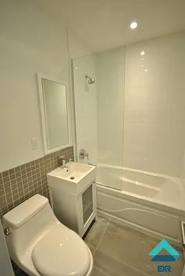 Rented by EXR | media 31