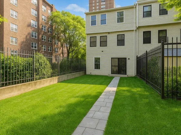 975 East 178th Street image 9 of 28