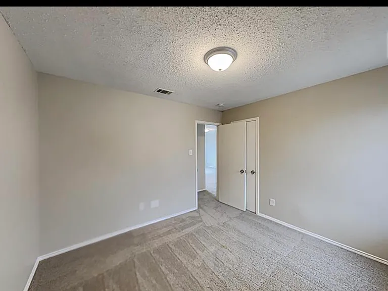 4329 Apple Dr — Photo 11