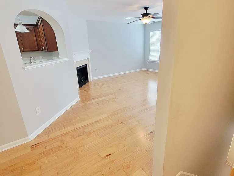 8827 Thornton Town Pl — Photo 13