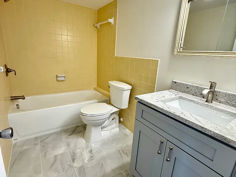 512 Oakhurst St — Photo 12