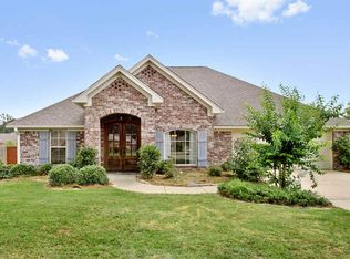 218 Oak Park Xing, Pearl, MS 39208