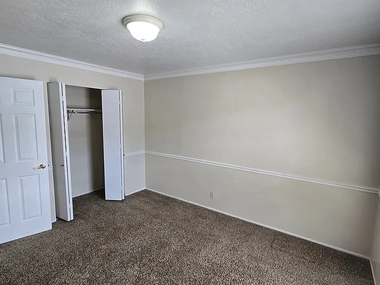 3062 S 150 E — Photo 16