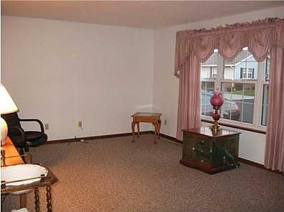 3rd image of 1 Mackenzie Ct