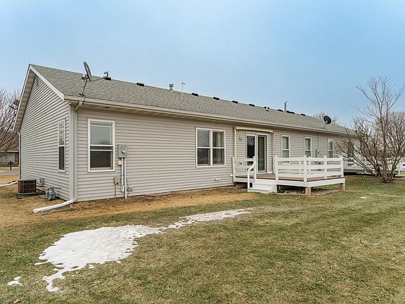 2nd image of 712 Memorial Dr