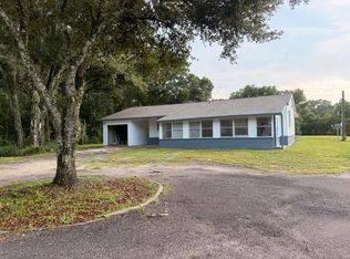 1051 Hawthorn St, Zephyrhills, FL 33540