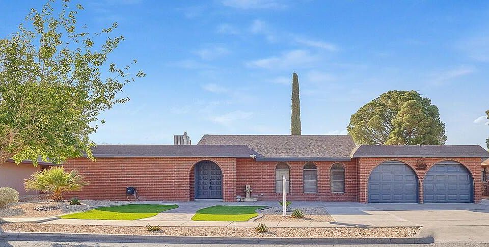 1st image of 3709 Roslyn Dr
