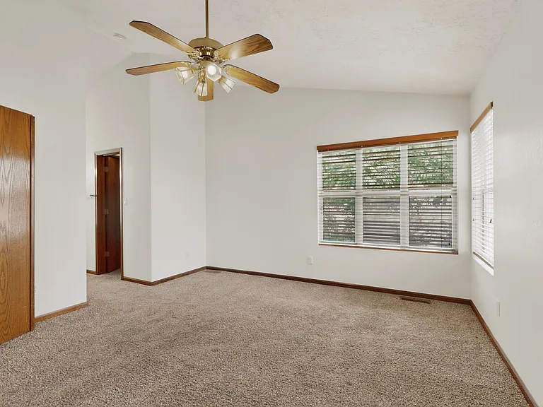 8908 Henriette Wyeth Dr NE — Photo 25