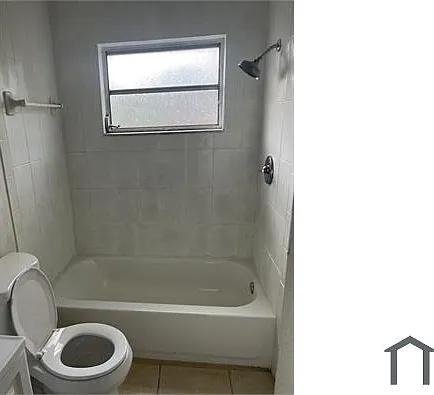 10121 N 11th St #B — Photo 6